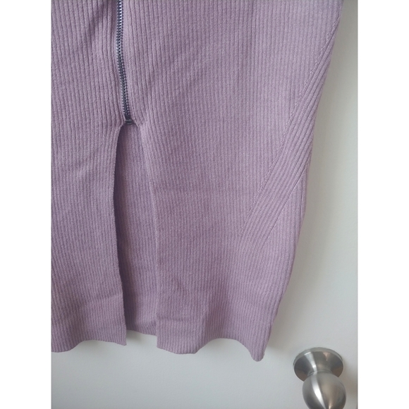 Guess Pencil Skirt - Picture 4 of 9